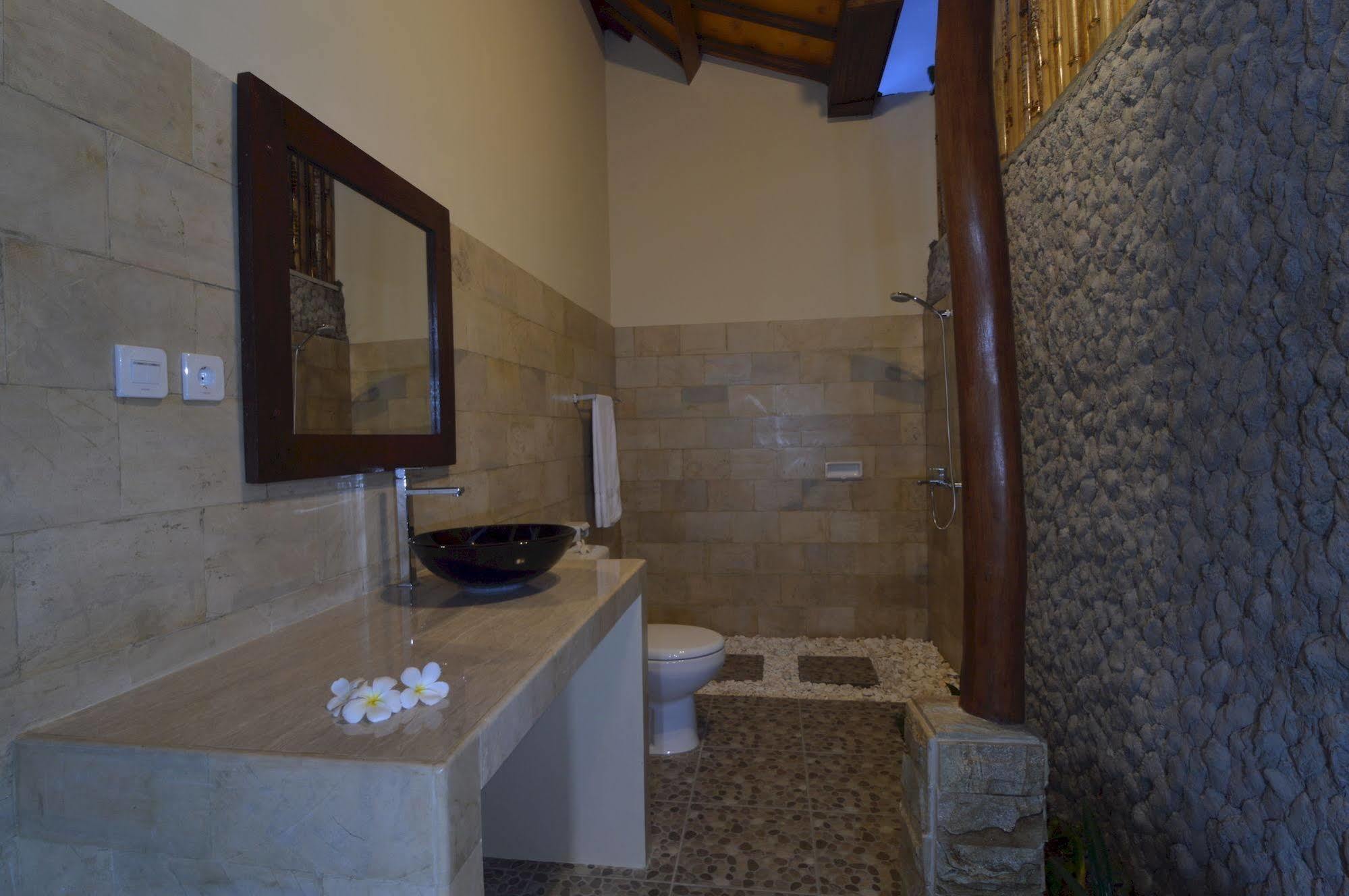 Shu Villa Lombok Kuta  Bagian luar foto