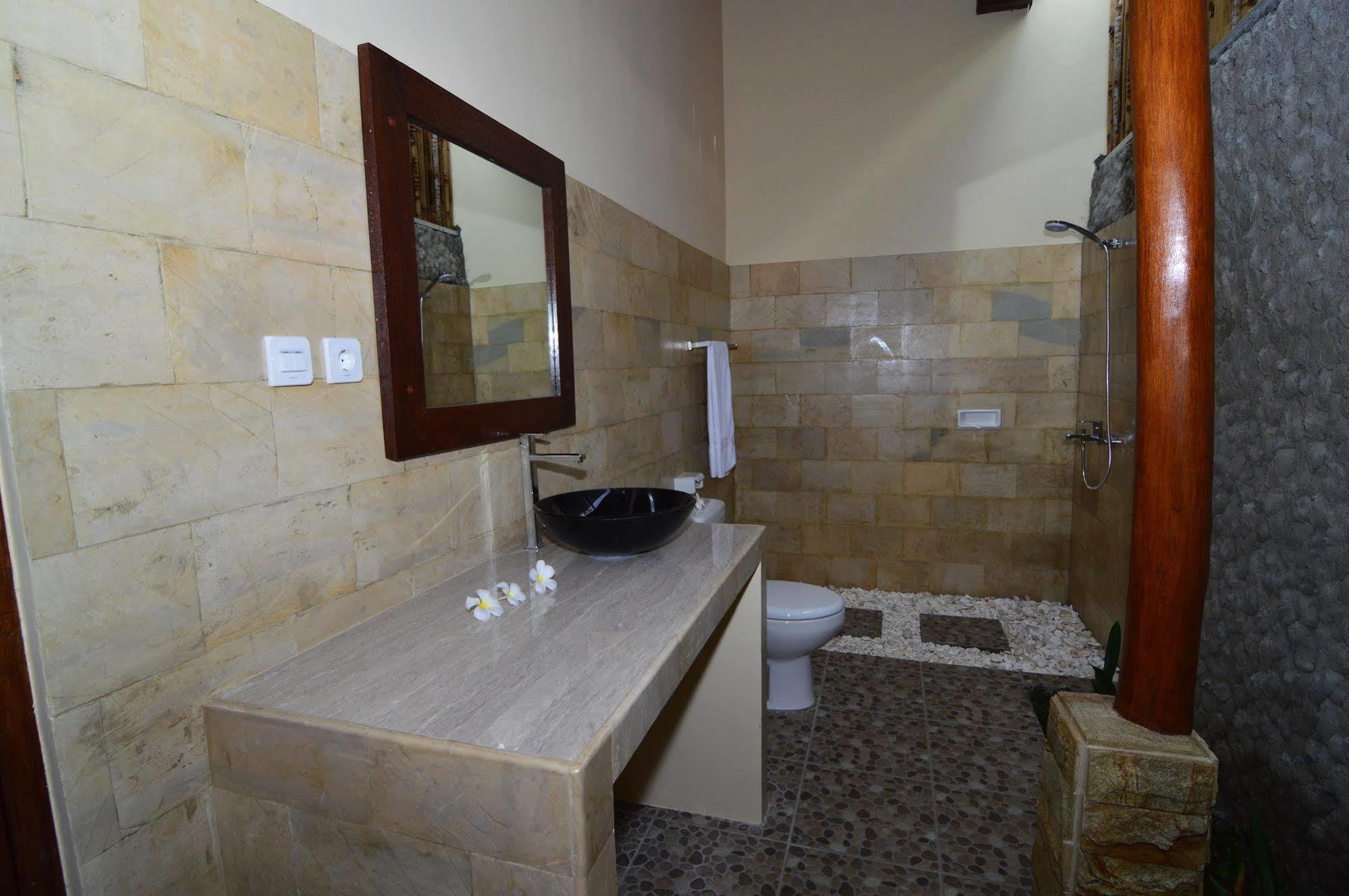 Shu Villa Lombok Kuta  Bagian luar foto