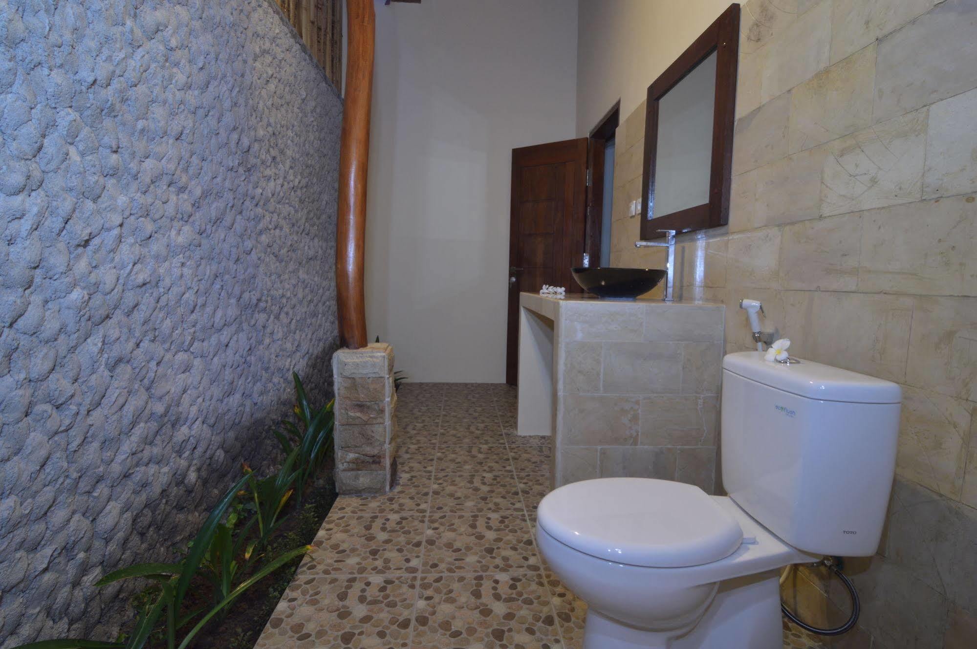 Shu Villa Lombok Kuta  Bagian luar foto